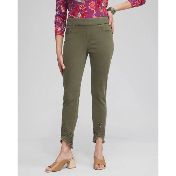 Chico’s Size 1 Women's Size 8 Pull-on Green Jegging Jeans Eyelet Lace Tulip Hem - Picture 1 of 14